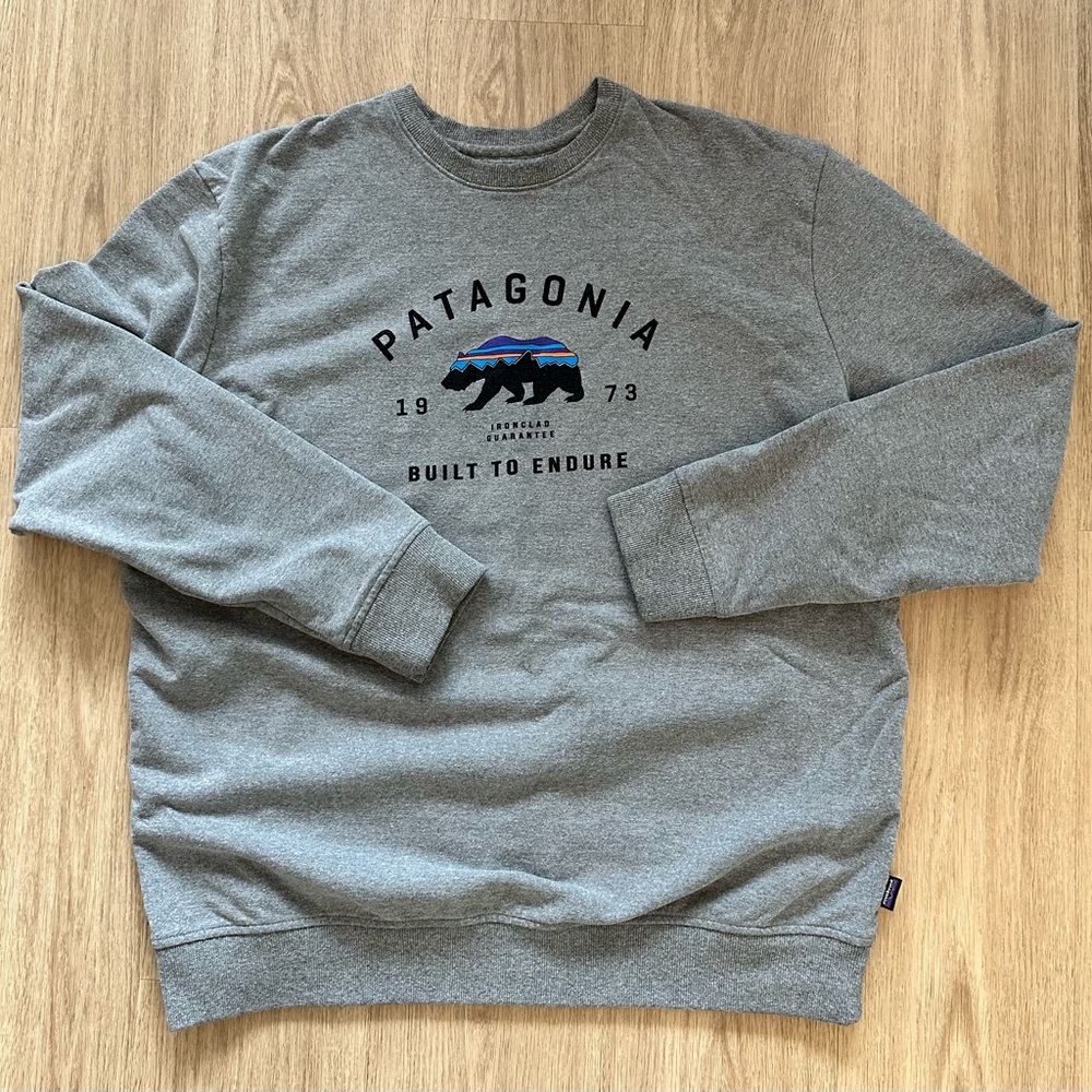 Patagonia Arched Fitz Roy Bear Uprisal Crewneck Sweatshirt, Size L Gray